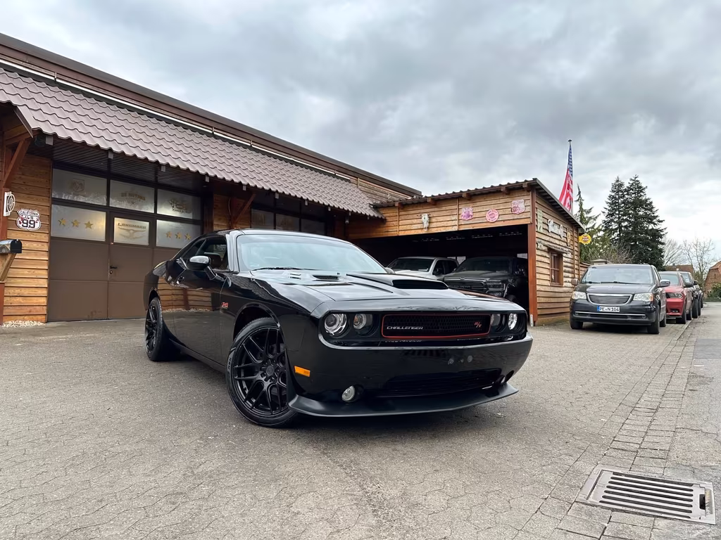 Dodge Challenger