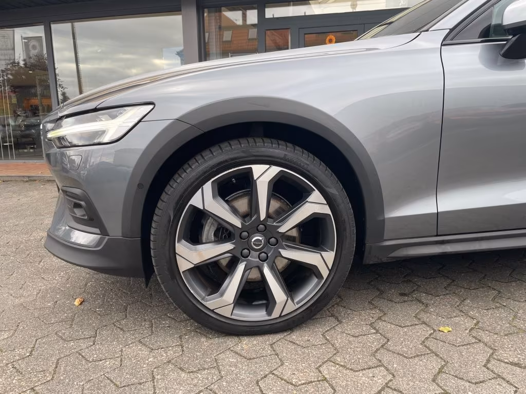 Volvo V60 Cross Country