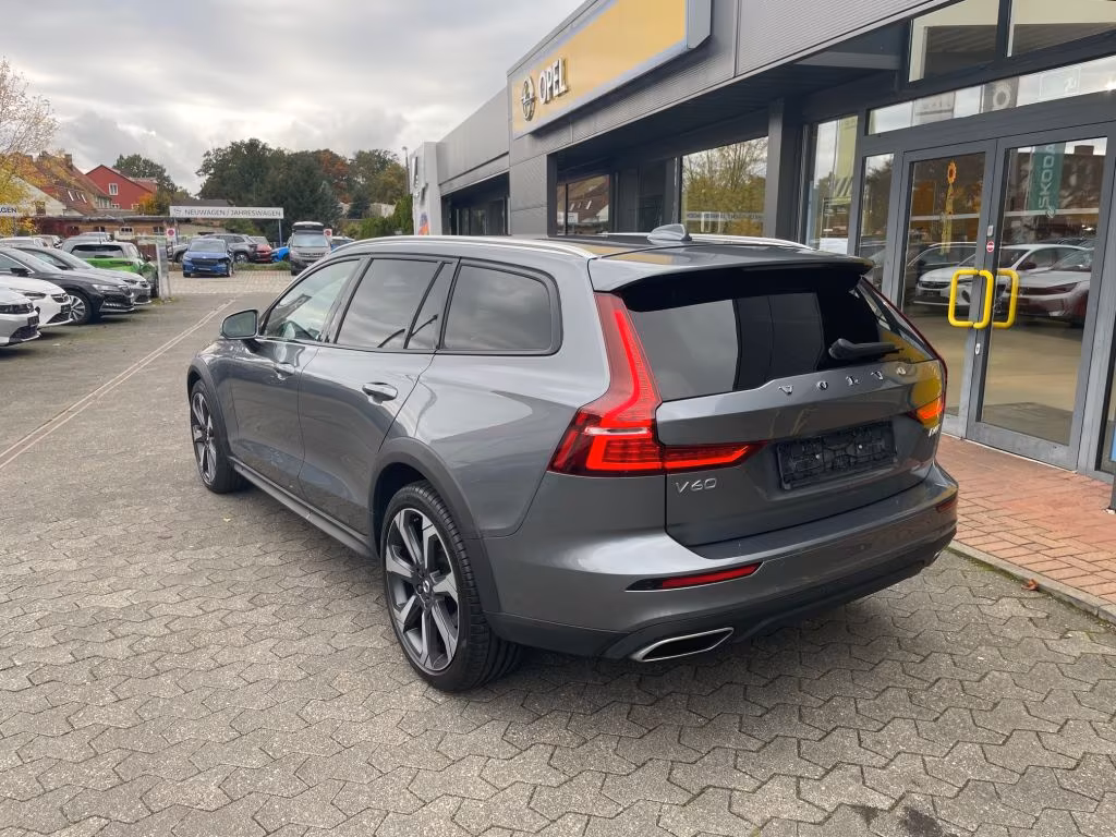 Volvo V60 Cross Country