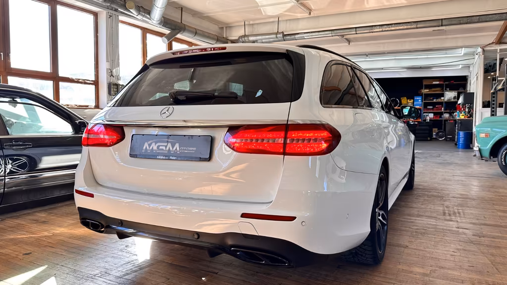 Mercedes-Benz E 43 AMG
