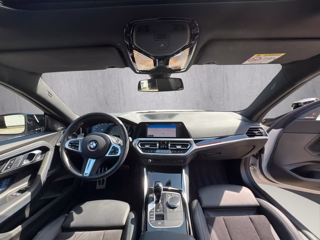 BMW M240i