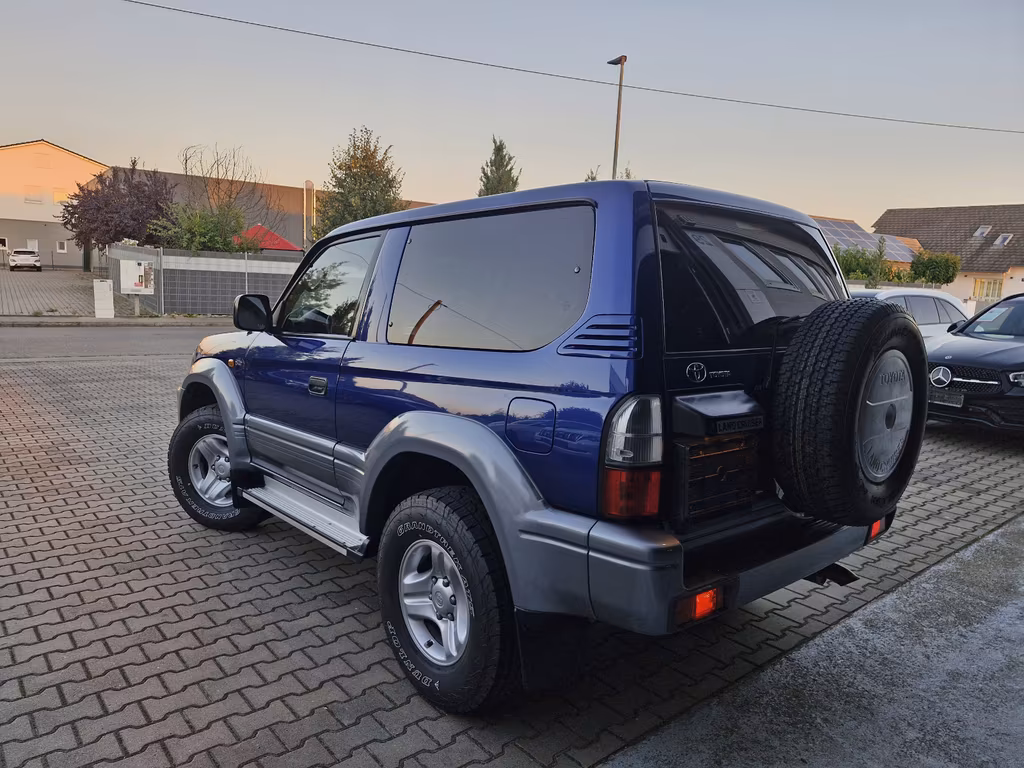 Toyota Land Cruiser