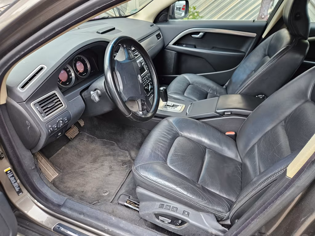 Volvo XC70