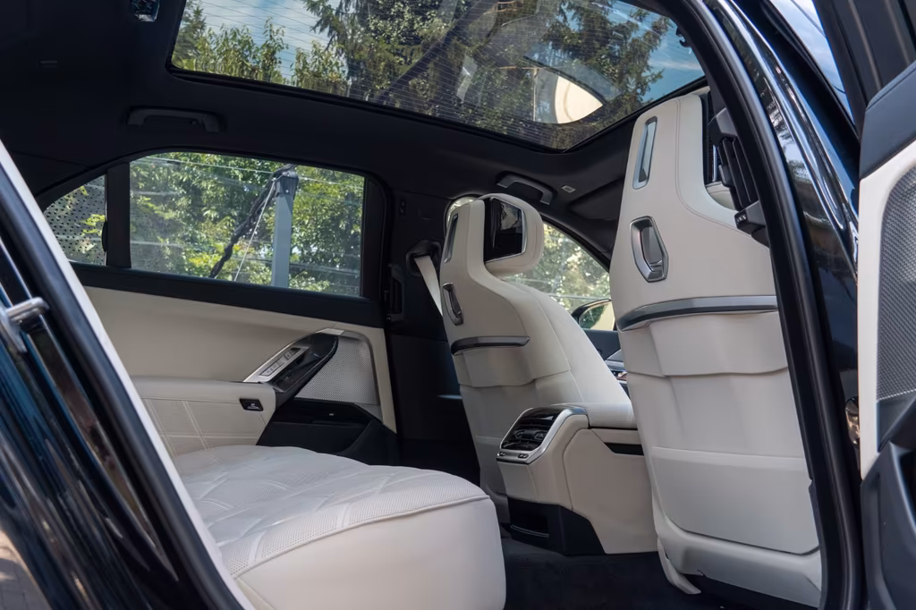 BMW 740