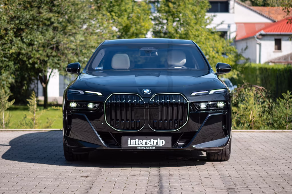 BMW 740