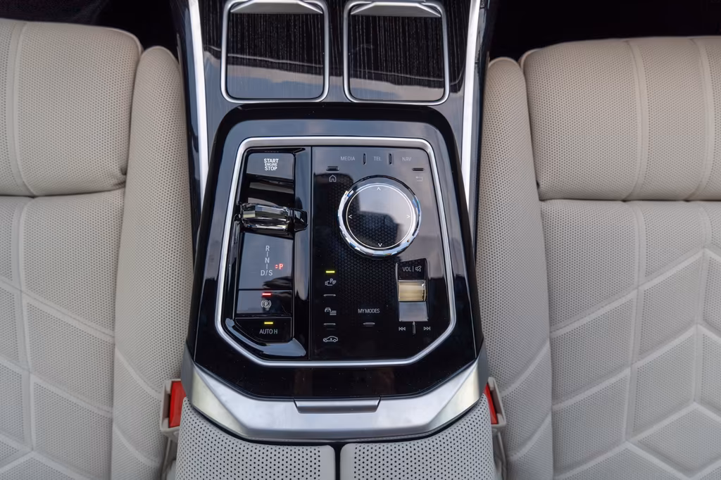 BMW 740