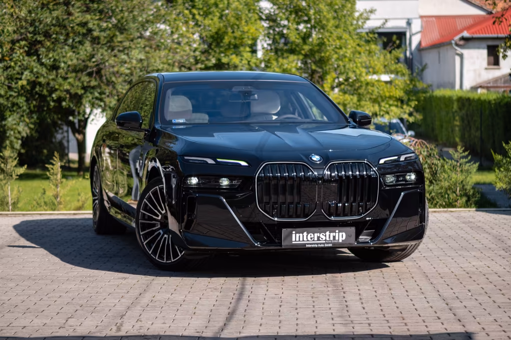 BMW 740