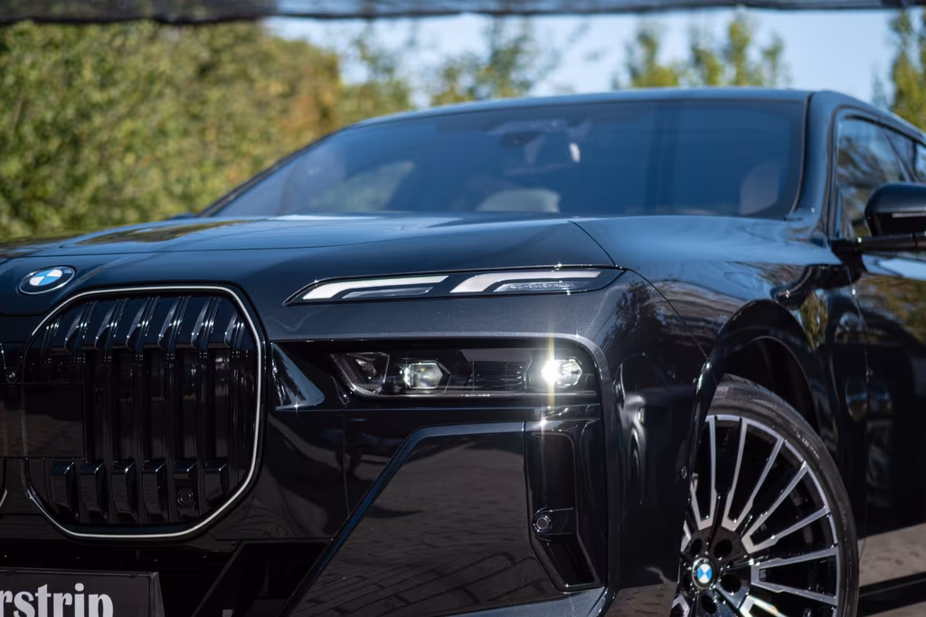 BMW 740