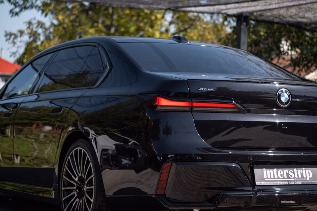 BMW 740