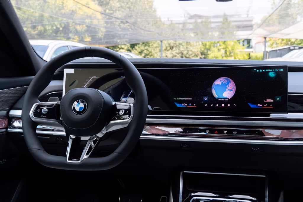 BMW 740