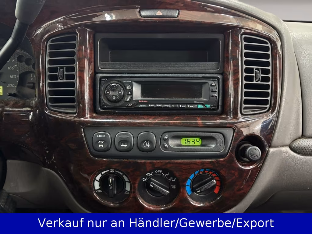Mazda Tribute