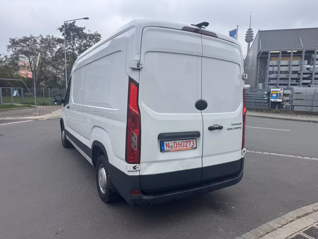 Maxus Deliver 9