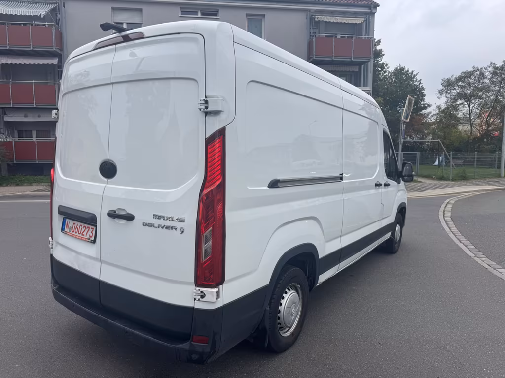 Maxus Deliver 9