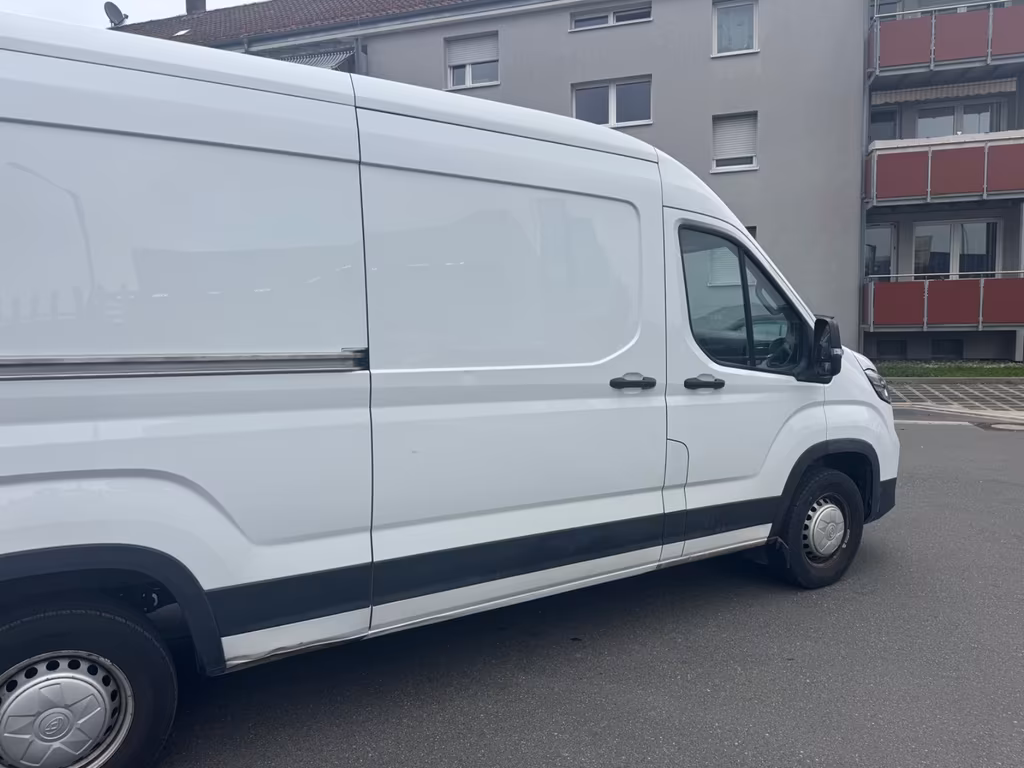 Maxus Deliver 9