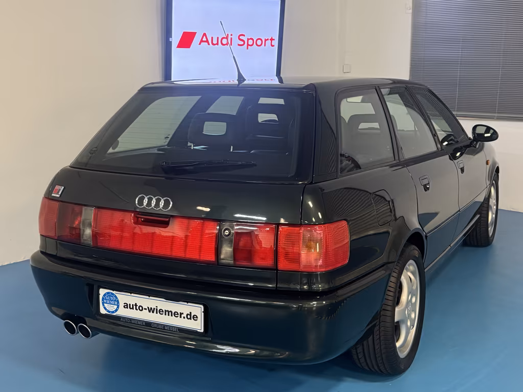 Audi RS2