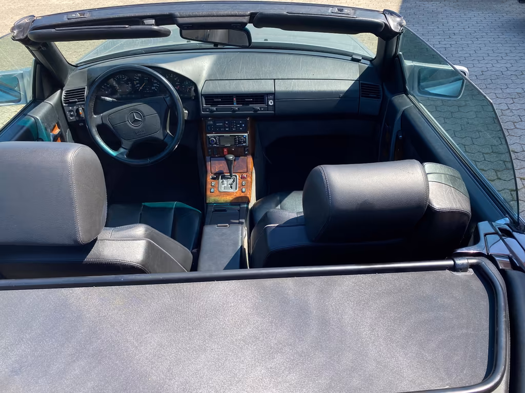 Mercedes-Benz SL 320