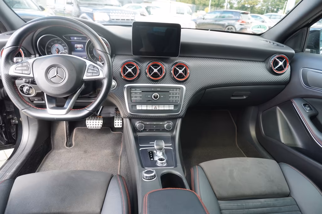 Mercedes-Benz A 45 AMG
