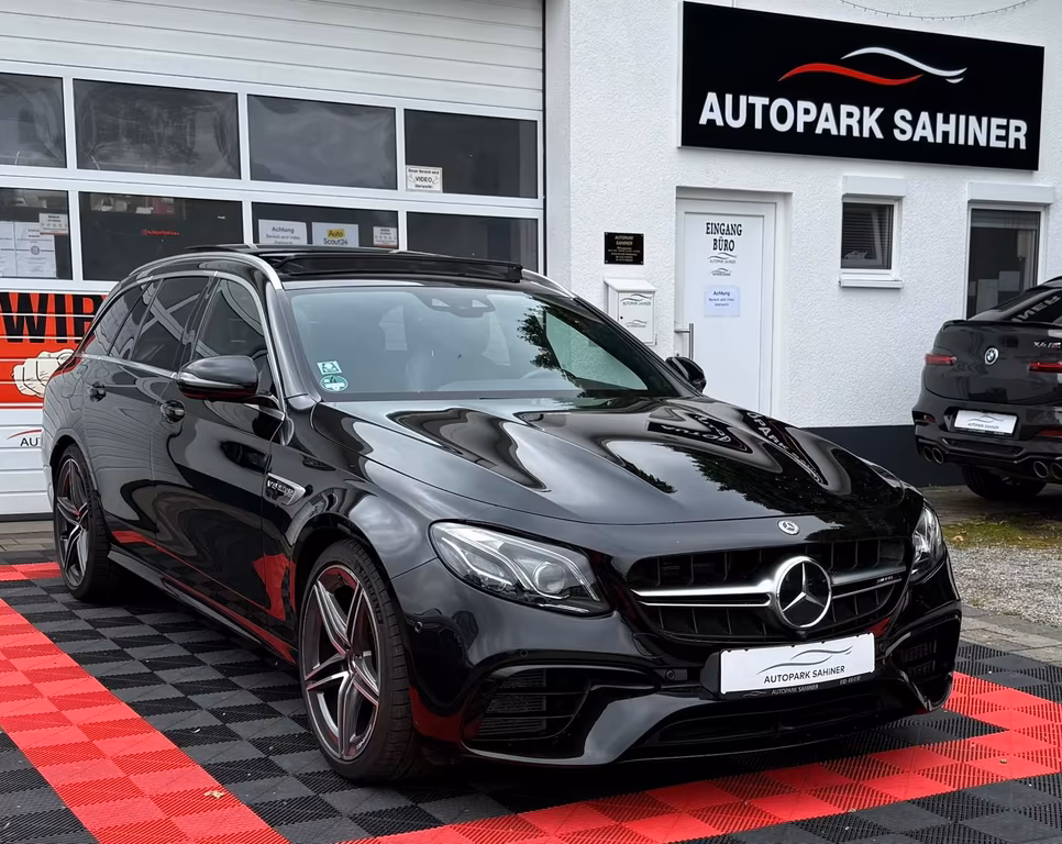 Mercedes-Benz E 63 AMG