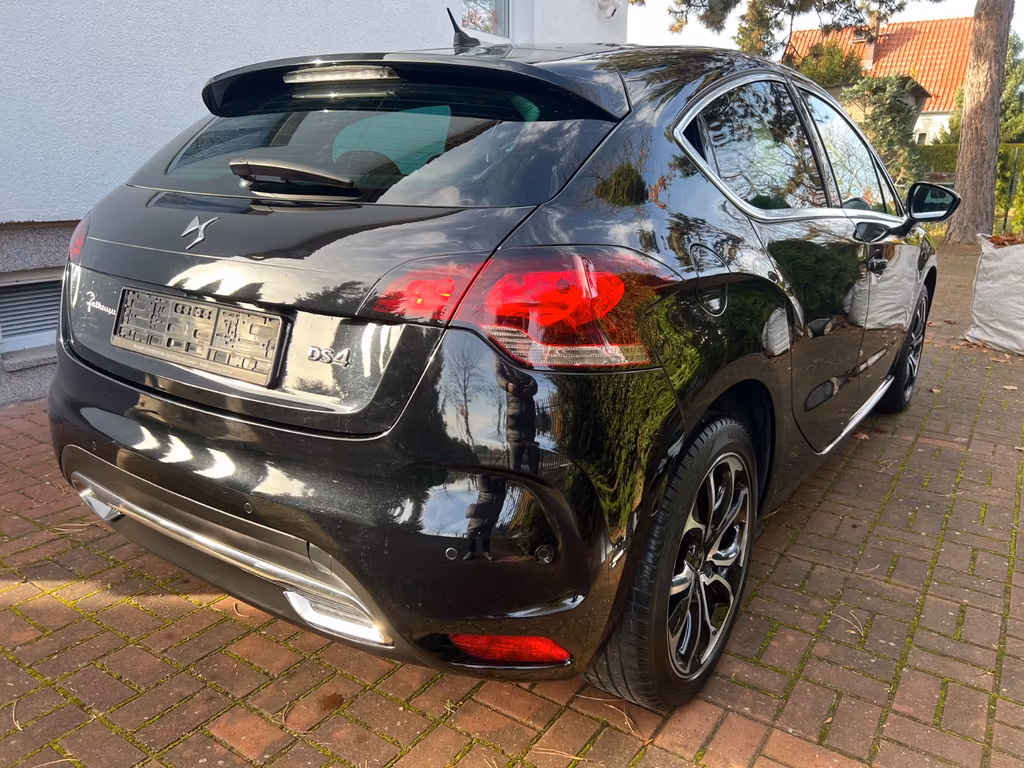 DS Automobiles DS4