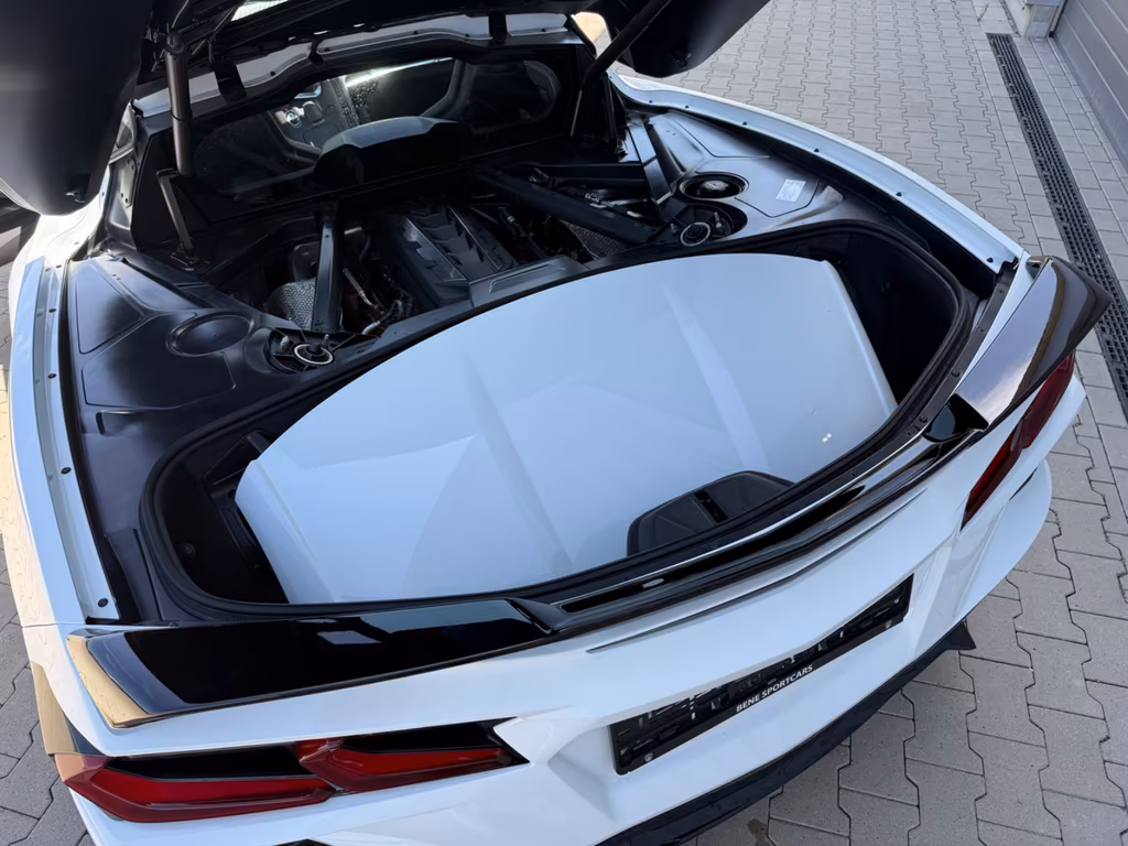 Corvette C8