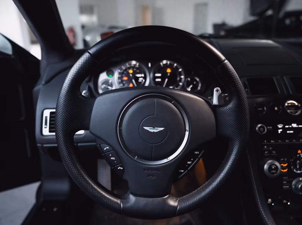 Aston Martin V8 Vantage