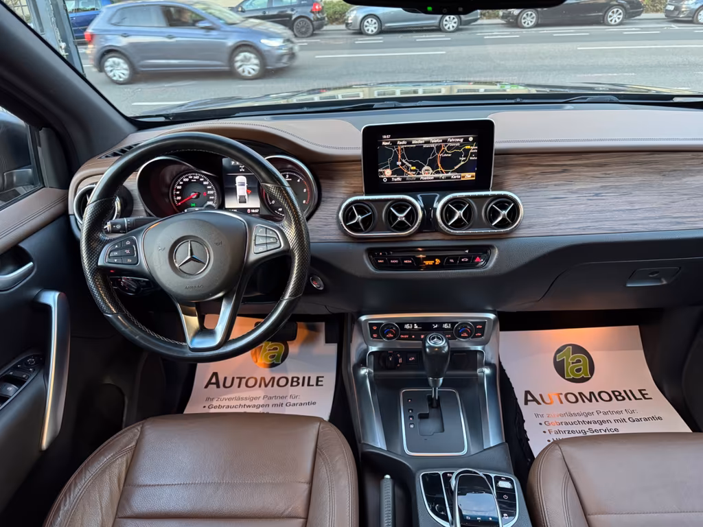 Mercedes-Benz X 250