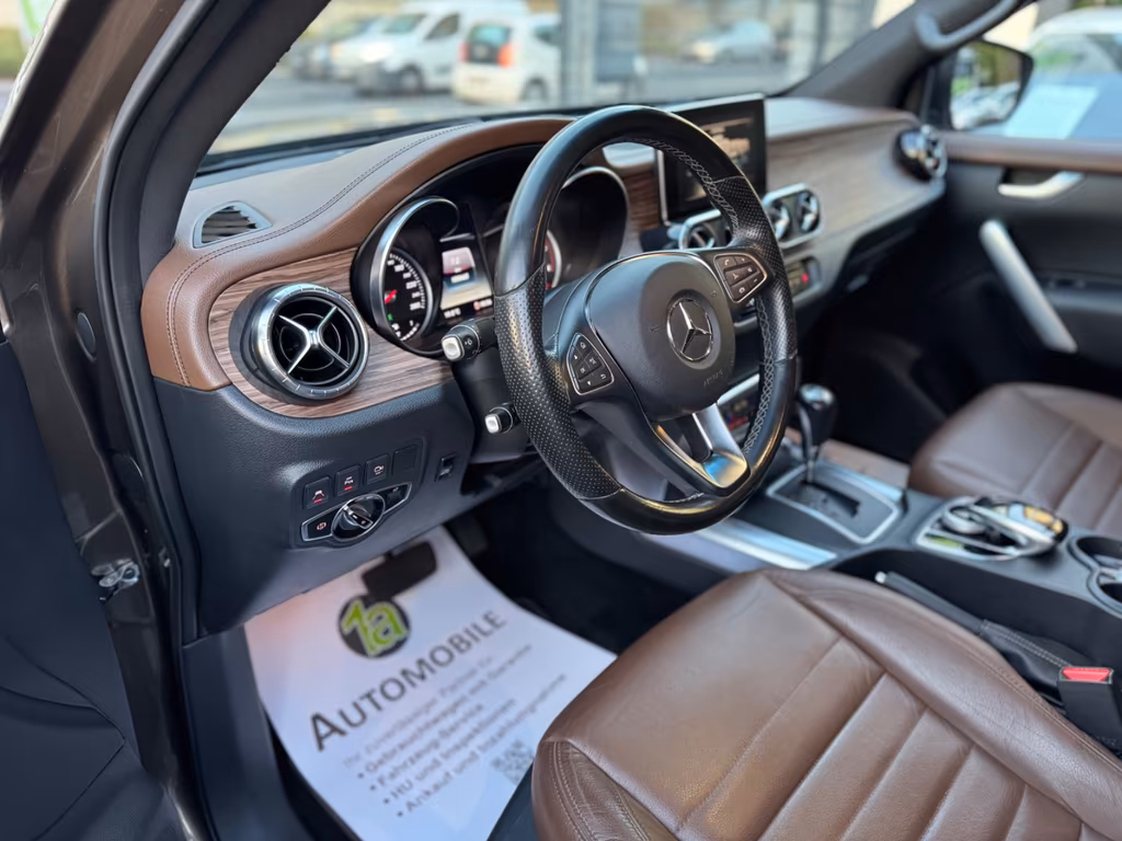 Mercedes-Benz X 250