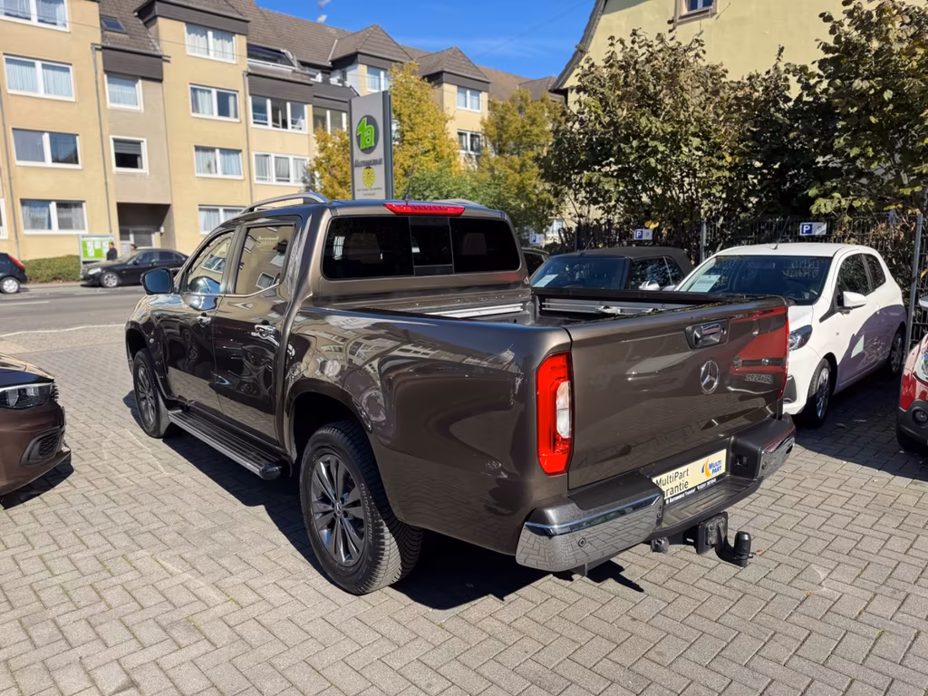 Mercedes-Benz X 250