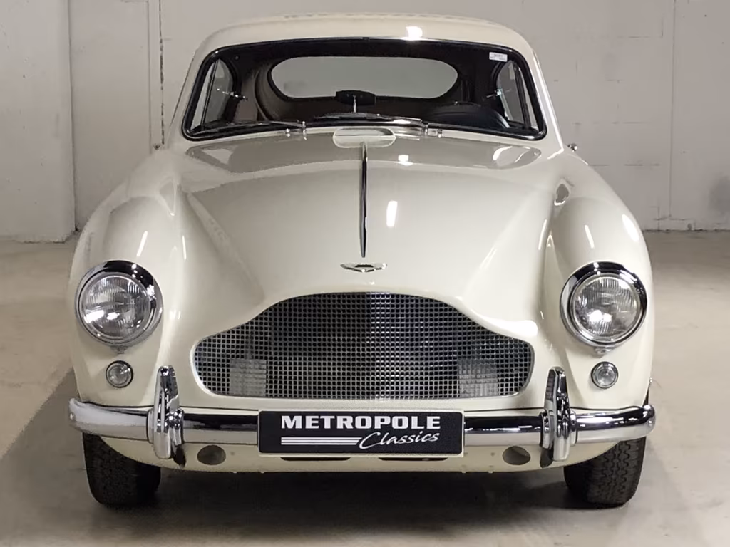 Aston Martin DB