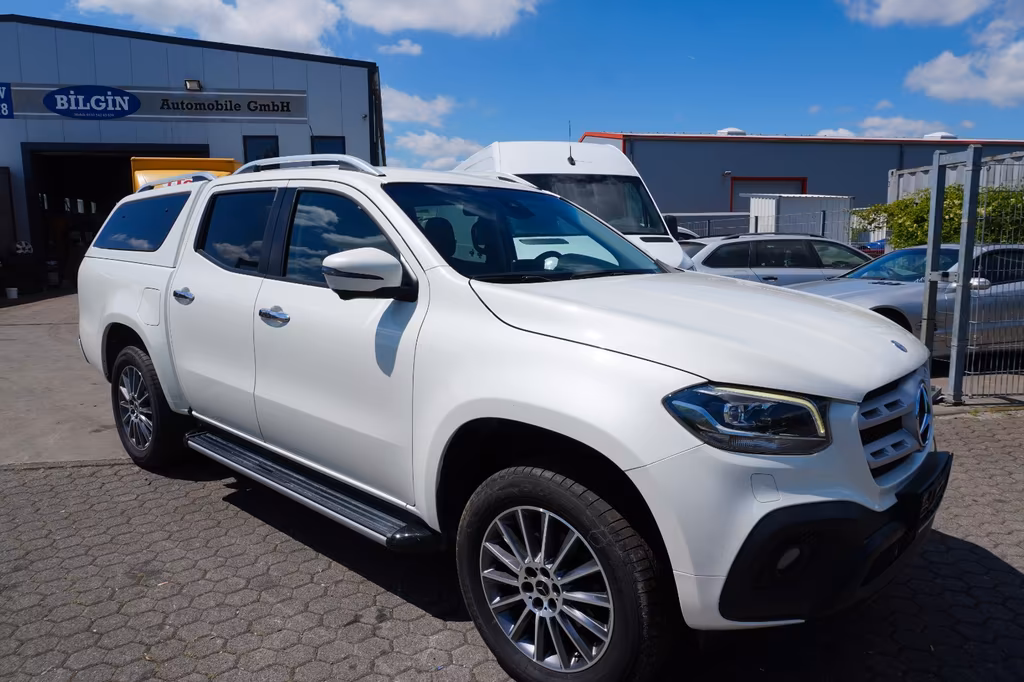 Mercedes-Benz X 250