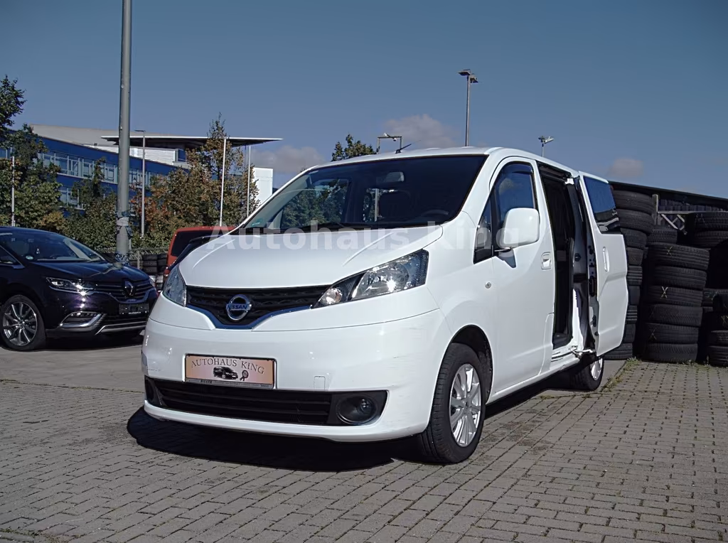 Nissan NV200