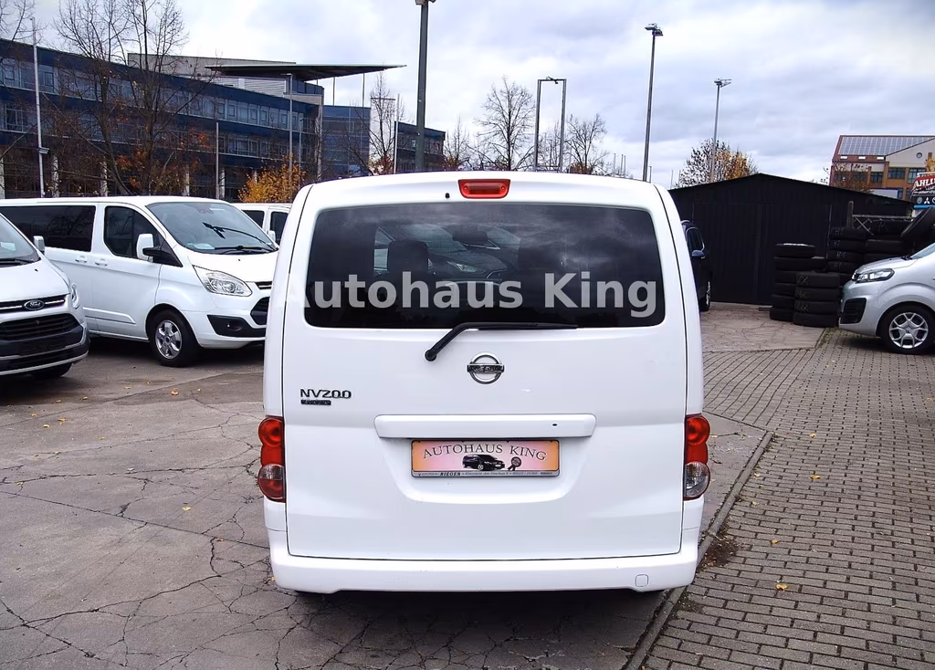 Nissan NV200