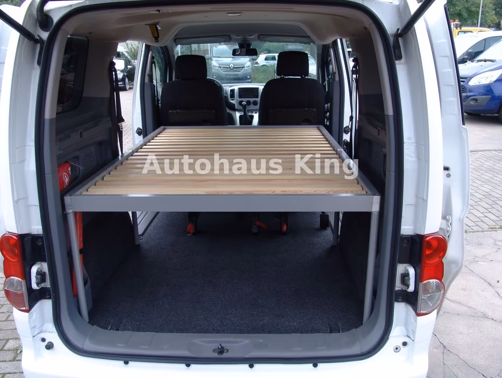 Nissan NV200