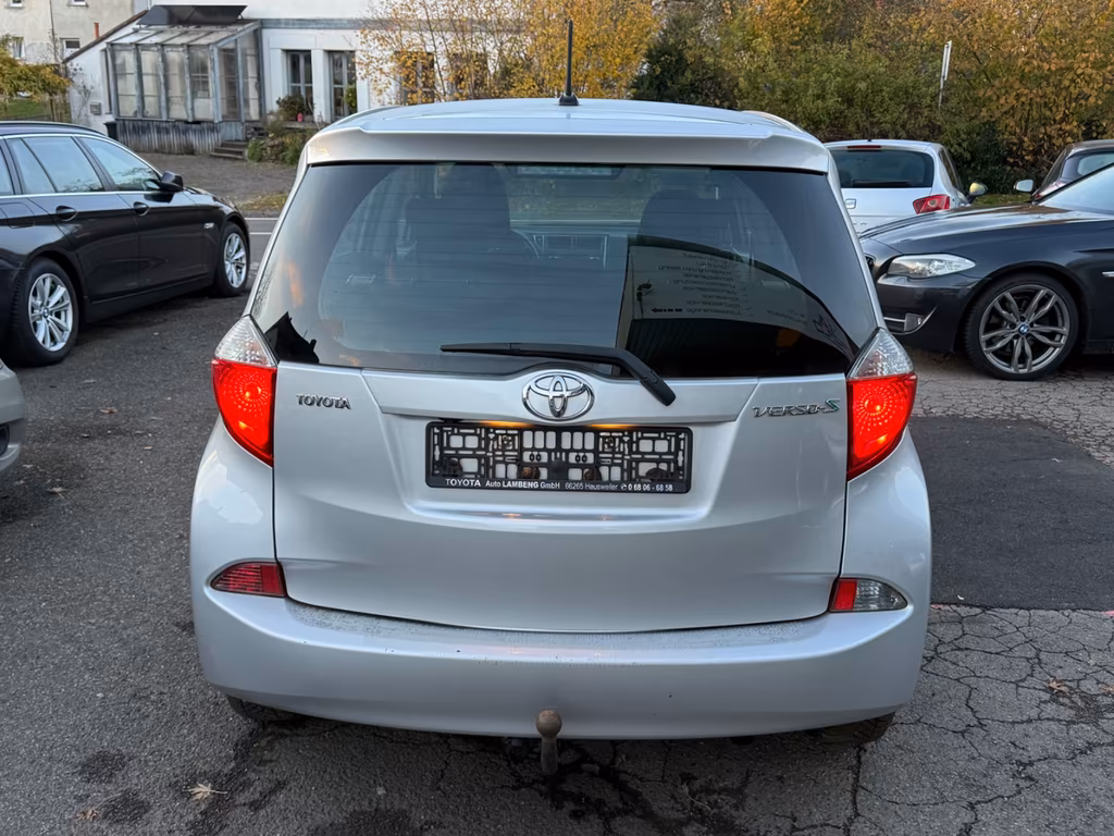 Toyota Verso-S