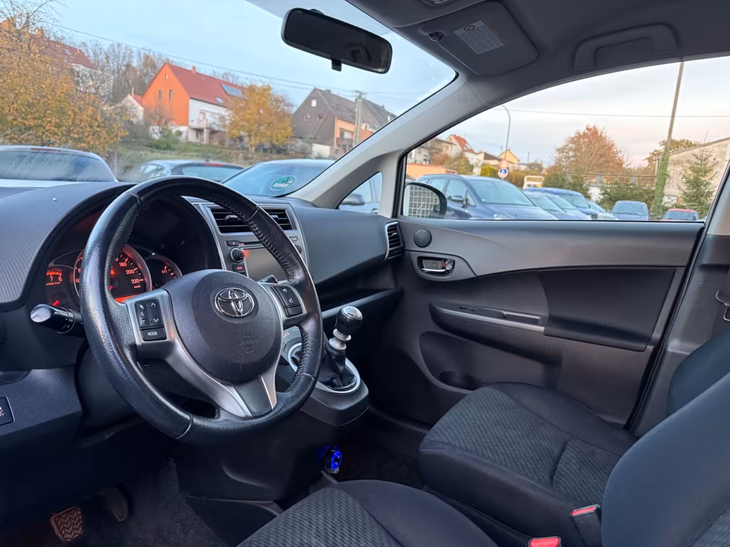 Toyota Verso-S