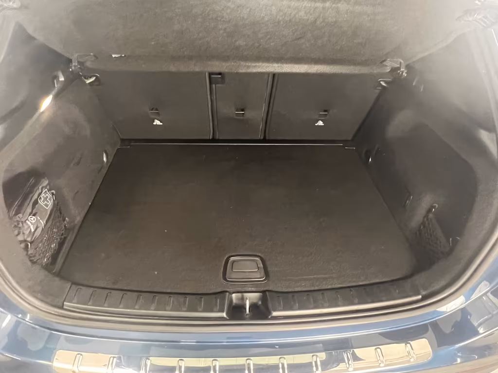 Mercedes-Benz GLA 220