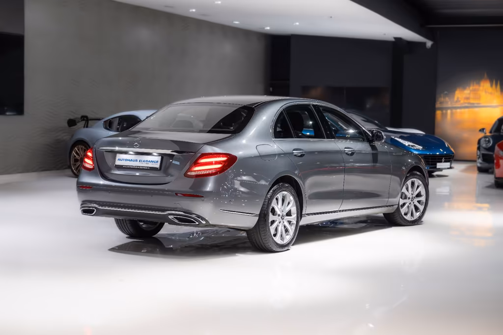 Mercedes-Benz E 400