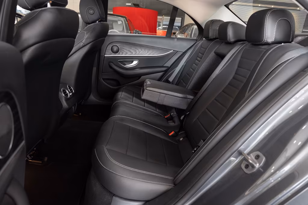 Mercedes-Benz E 400