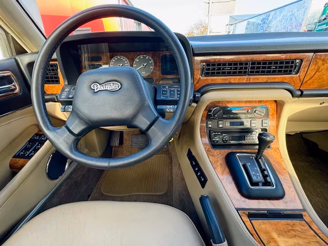 Jaguar XJ6