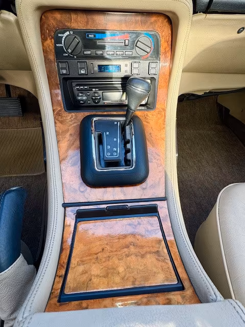 Jaguar XJ6