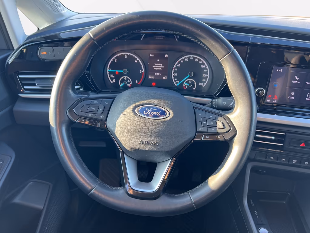 Ford Grand Tourneo