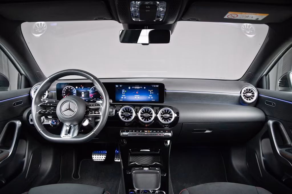 Mercedes-Benz A 35 AMG