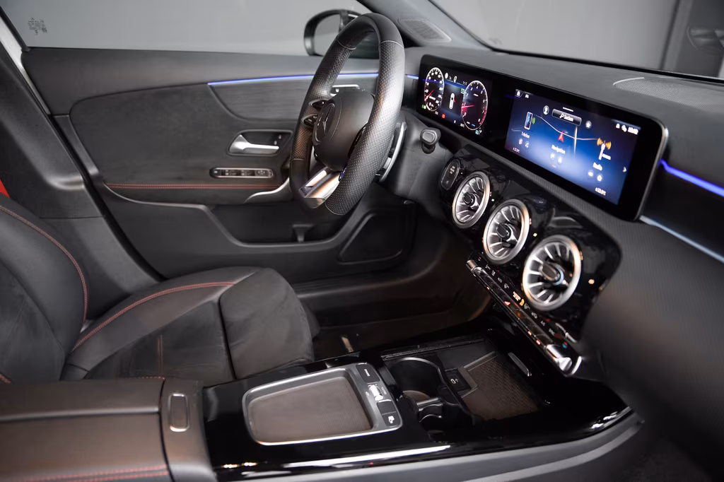 Mercedes-Benz A 35 AMG