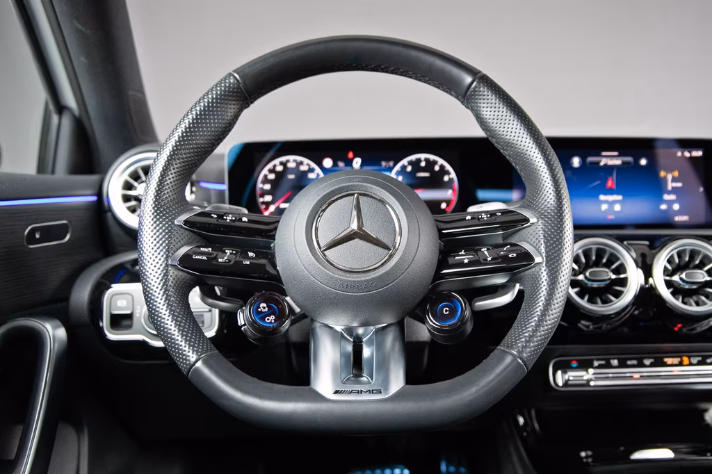 Mercedes-Benz A 35 AMG
