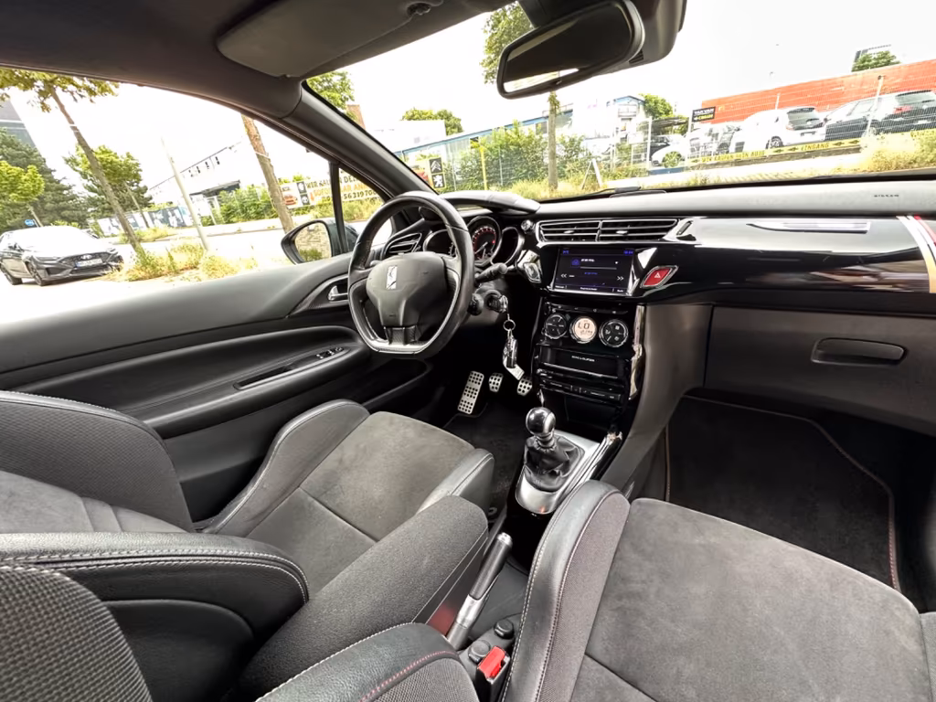 DS Automobiles DS3