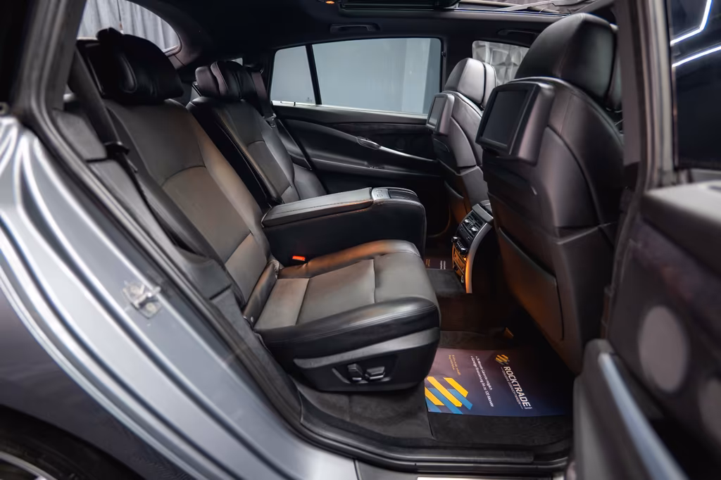 BMW 550