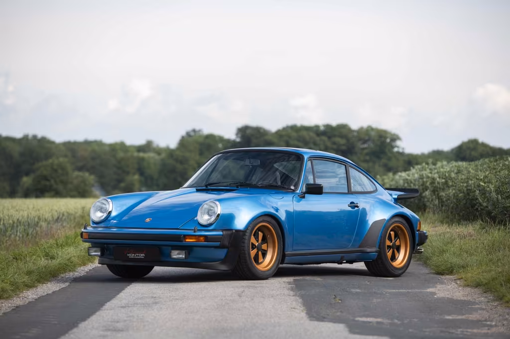 Porsche 930