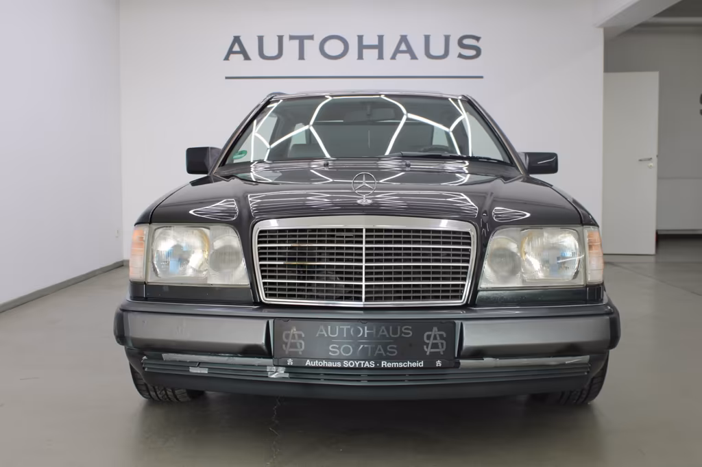 Mercedes-Benz CE 220