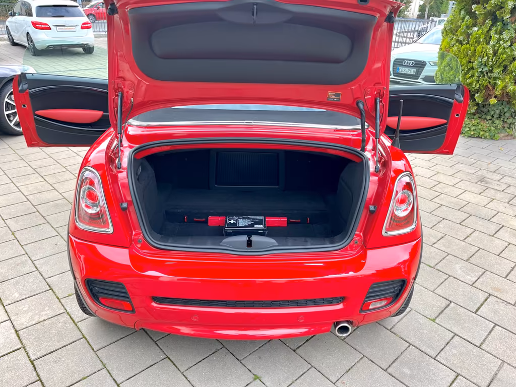 MINI John Cooper Works Roadster