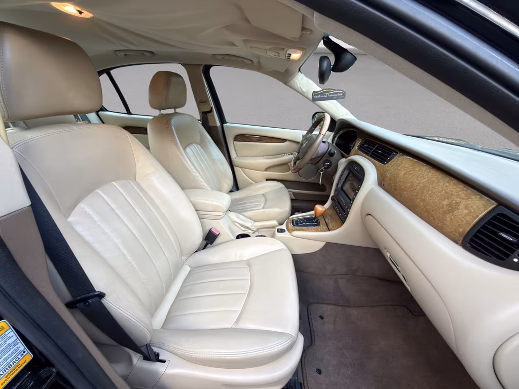 Jaguar X-Type